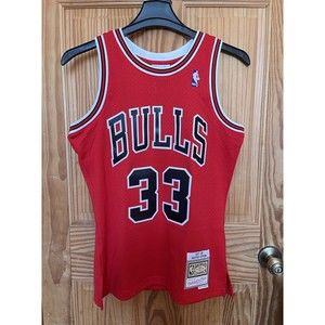 Mitchell & Ness Chicago Bulls Scottie Pippen Red Swingman Jersey Men's Size 2XL